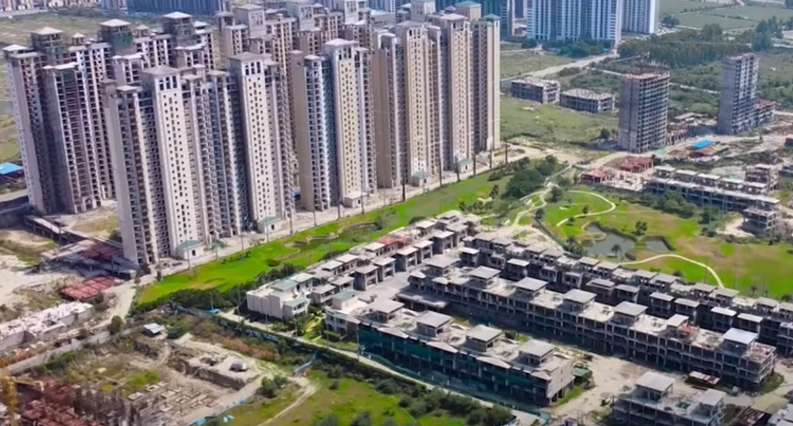 Gaur Sportswood— Ultimate Housing Project for Buyers! Banner