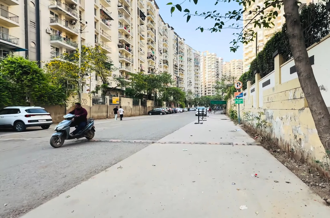 Gaur City 11th Avenue 2/3 BHK Flats Noida Extension Banner
